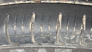 Used 2021 Maruti Suzuki Alto 800 LXi (O) Petrol Manual tyres LEFT FRONT TYRE TREAD VIEW