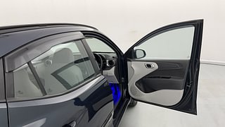 Used 2022 Hyundai Grand i10 Nios Sportz 1.2 Kappa VTVT CNG Petrol+cng Manual interior RIGHT FRONT DOOR OPEN VIEW