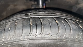 Used 2017 Maruti Suzuki Ciaz Alpha 1.4 AT Petrol Automatic tyres RIGHT FRONT TYRE TREAD VIEW