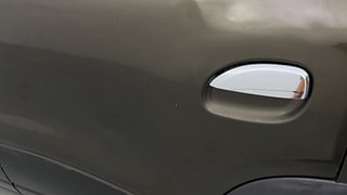 Used 2019 Renault Kwid [2015-2019] 1.0 RXT AMT Opt Petrol Automatic dents MINOR DENT