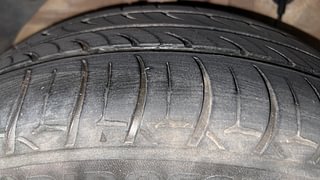 Used 2015 Hyundai Elite i20 Asta 1.4 CRDI Diesel Manual tyres RIGHT REAR TYRE TREAD VIEW
