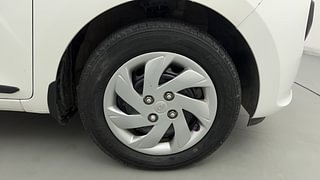 Used 2021 Hyundai New Santro 1.1 Sportz MT Petrol Manual tyres RIGHT FRONT TYRE RIM VIEW