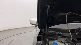 Used 2017 Renault Kwid [2015-2019] 1.0 RXT AMT Petrol Automatic engine ENGINE RIGHT SIDE HINGE & APRON VIEW