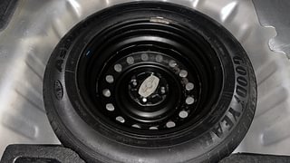 Used 2017 Maruti Suzuki Ciaz Alpha 1.4 AT Petrol Automatic tyres SPARE TYRE VIEW