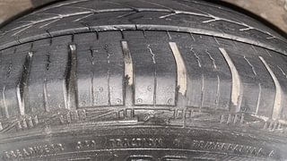Used 2016 Honda Amaze 1.2 VX i-VTEC Petrol Manual tyres RIGHT REAR TYRE TREAD VIEW