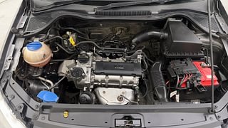 Used 2014 Volkswagen Polo Comfortline 1.2L (P) Petrol Manual engine ENGINE RIGHT SIDE VIEW