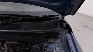 Used 2022 Hyundai Venue S+ 1.2 Petrol Manual engine ENGINE LEFT SIDE HINGE & APRON VIEW