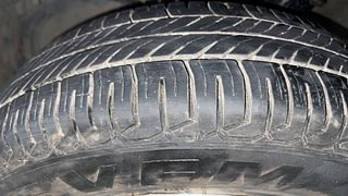 Used 2015 Maruti Suzuki Swift [2011-2017] VXi Petrol Manual tyres LEFT FRONT TYRE TREAD VIEW