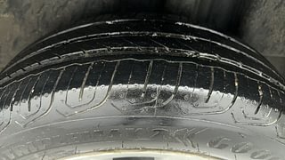 Used 2017 volkswagen Vento 1.2L Highline Petrol AT Petrol Automatic tyres LEFT REAR TYRE TREAD VIEW