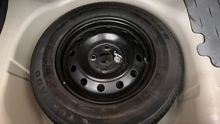 Used 2013 Maruti Suzuki Swift Dzire VXI Petrol Manual tyres SPARE TYRE VIEW