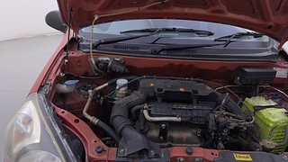 Used 2013 Maruti Suzuki Alto 800 Lxi Petrol Manual engine ENGINE RIGHT SIDE HINGE & APRON VIEW