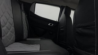 Used 2019 Renault Kwid [2017-2019] RXT 1.0 SCE Special (O) Petrol Manual interior RIGHT SIDE REAR DOOR CABIN VIEW