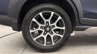Used 2024 Maruti Suzuki XL6 Zeta MT Petrol Petrol Manual tyres RIGHT REAR TYRE RIM VIEW