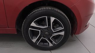 Used 2019 Tata Tiago [2018-2020] XZ Plus Dual Tone Roof Petrol Manual tyres RIGHT FRONT TYRE RIM VIEW