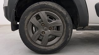 Used 2019 Renault Kwid [2017-2019] RXT 1.0 SCE Special (O) Petrol Manual tyres RIGHT REAR TYRE RIM VIEW