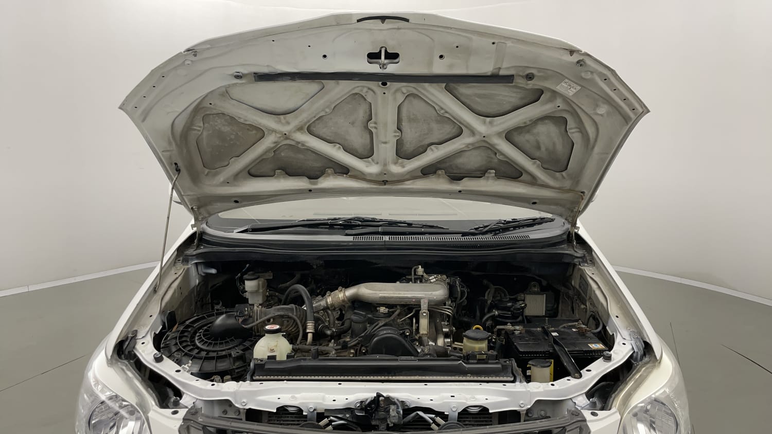 New Toyota Innova engine ENGINE & BONNET OPEN FRONT VIEW