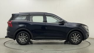 Used 2021 Mahindra XUV700 AX 7 Petrol AT Luxury Pack 7 STR Petrol Automatic exterior RIGHT SIDE VIEW