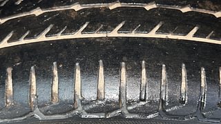 Used 2017 Maruti Suzuki Wagon R 1.0 [2010-2019] VXi Petrol Manual tyres RIGHT REAR TYRE TREAD VIEW