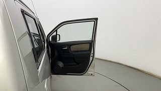 Used 2017 Maruti Suzuki Wagon R 1.0 [2010-2019] VXi Petrol Manual interior RIGHT FRONT DOOR OPEN VIEW