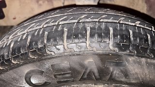Used 2013 Hyundai i10 [2010-2016] Magna 1.2 Petrol Petrol Manual tyres LEFT FRONT TYRE TREAD VIEW