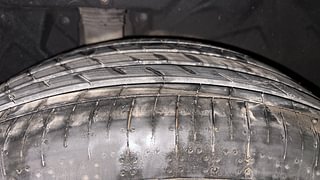 Used 2021 Mahindra XUV700 AX 7 Petrol AT Luxury Pack 7 STR Petrol Automatic tyres RIGHT REAR TYRE TREAD VIEW