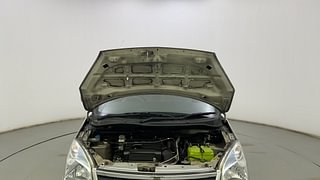 Used 2017 Maruti Suzuki Wagon R 1.0 [2010-2019] VXi Petrol Manual engine ENGINE & BONNET OPEN FRONT VIEW