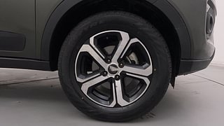 Used 2023 Tata Nexon XZA Plus Dual Tone Roof Optional Diesel AMT Diesel Automatic tyres RIGHT FRONT TYRE RIM VIEW