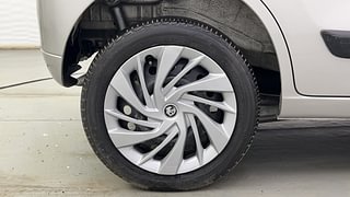 Used 2017 Maruti Suzuki Wagon R 1.0 [2010-2019] VXi Petrol Manual tyres RIGHT REAR TYRE RIM VIEW