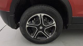 Used 2018 Maruti Suzuki Vitara Brezza [2016-2020] ZDi Diesel Manual tyres RIGHT REAR TYRE RIM VIEW
