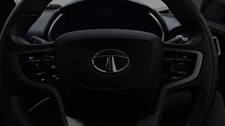 Used 2021 Tata Safari XT Plus Diesel Manual top_features Airbags