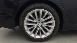 Used 2018 BMW 5 Series [2017-2021] 520d Luxury Line Diesel Automatic tyres RIGHT REAR TYRE RIM VIEW