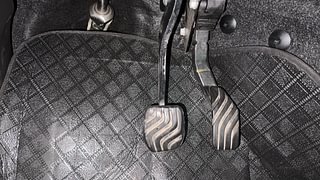 Used 2022 Renault Kiger RXZ Turbo CVT Petrol Automatic interior PEDALS VIEW