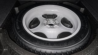 Used 2018 BMW 5 Series [2017-2021] 520d Luxury Line Diesel Automatic tyres SPARE TYRE VIEW