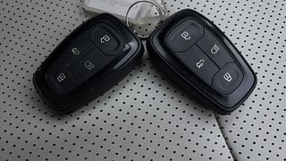 Used 2021 Tata Safari XT Plus Diesel Manual extra CAR KEY VIEW