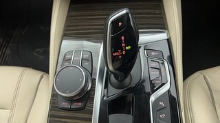 Used 2018 BMW 5 Series [2017-2021] 520d Luxury Line Diesel Automatic interior GEAR  KNOB VIEW