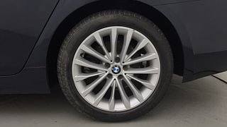 Used 2018 BMW 5 Series [2017-2021] 520d Luxury Line Diesel Automatic tyres LEFT REAR TYRE RIM VIEW