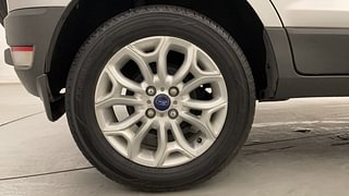 Used 2015 Ford EcoSport Titanium 1.5 Ti-VCT AT Petrol Automatic tyres RIGHT REAR TYRE RIM VIEW