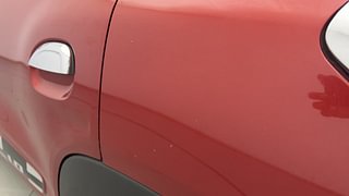 Used 2018 Renault Kwid [2017-2019] RXT 1.0 SCE Special Petrol Manual dents MINOR SCRATCH
