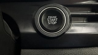Used 2022 Hyundai New i20 Asta (O) 1.2 MT Petrol Manual top_features Keyless start