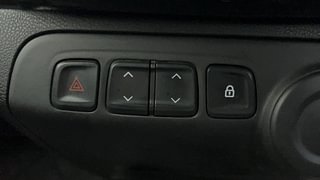 Used 2018 Renault Kwid [2017-2019] RXT 1.0 SCE Special Petrol Manual top_features Power windows