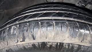 Used 2015 Honda Jazz V AT Petrol Petrol Automatic tyres RIGHT FRONT TYRE TREAD VIEW