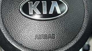Used 2020 Kia Seltos HTX IVT G Petrol Automatic top_features Airbags