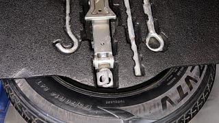 Used 2015 Honda Jazz V AT Petrol Petrol Automatic tyres SPARE TYRE VIEW