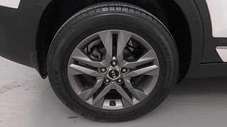 Used 2020 Kia Seltos HTX IVT G Petrol Automatic tyres RIGHT REAR TYRE RIM VIEW