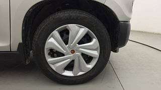 Used 2020 Maruti Suzuki S-Presso VXI Opt CNG Petrol+cng Manual tyres RIGHT FRONT TYRE RIM VIEW