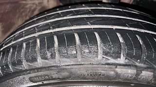 Used 2020 Renault Kwid RXL Petrol Manual tyres RIGHT FRONT TYRE TREAD VIEW