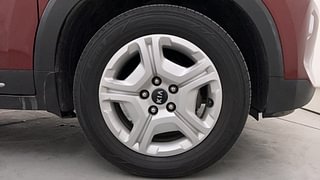 Used 2021 Kia Sonet HTX 1.0 iMT Petrol Manual tyres RIGHT FRONT TYRE RIM VIEW