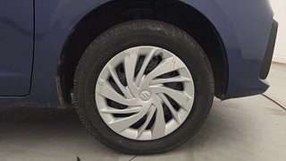 Used 2020 Maruti Suzuki New Ertiga VXi AT Petrol Automatic tyres RIGHT FRONT TYRE RIM VIEW