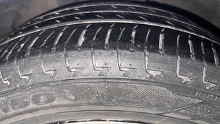 Used 2016 Hyundai Fluidic Verna 4S [2015-2018] 1.6 VTVT SX Petrol Manual tyres LEFT FRONT TYRE TREAD VIEW