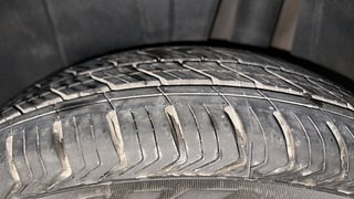 Used 2020 Maruti Suzuki New Ertiga VXi AT Petrol Automatic tyres LEFT REAR TYRE TREAD VIEW